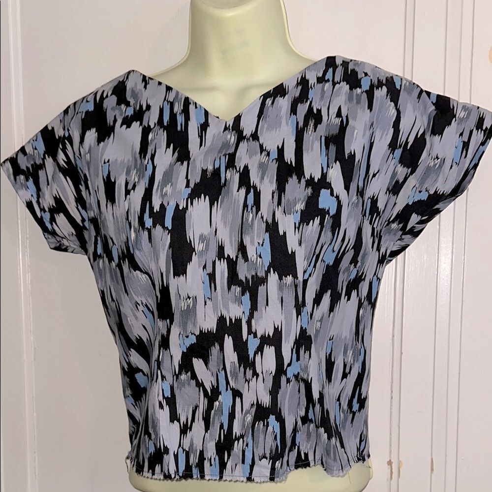 Vintage Handmade 60s Gray, Black & Blue Abstract Patterned Crop Top